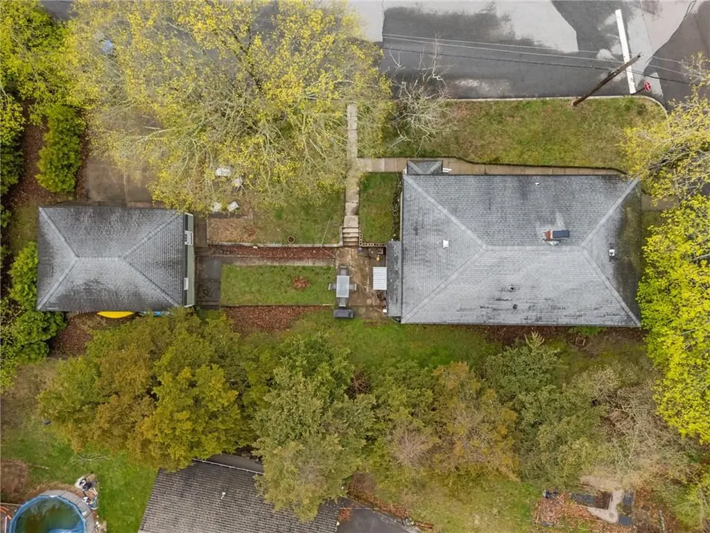 8 Perkins Avenue Westerly RI 02891
