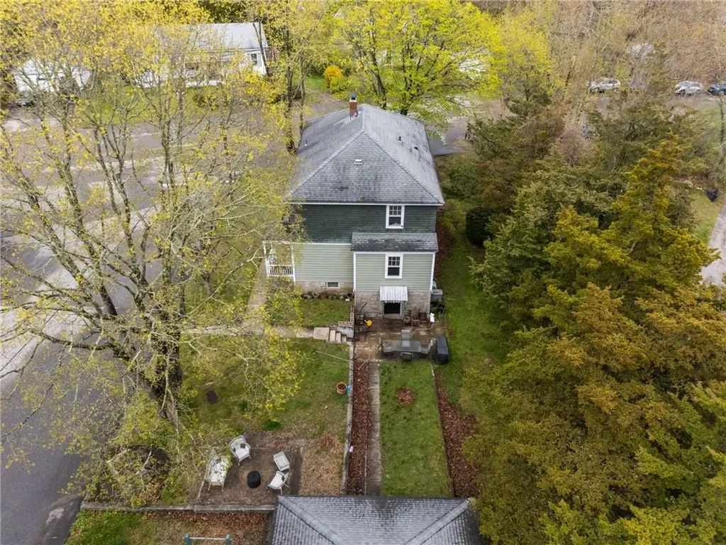 8 Perkins Avenue Westerly RI 02891