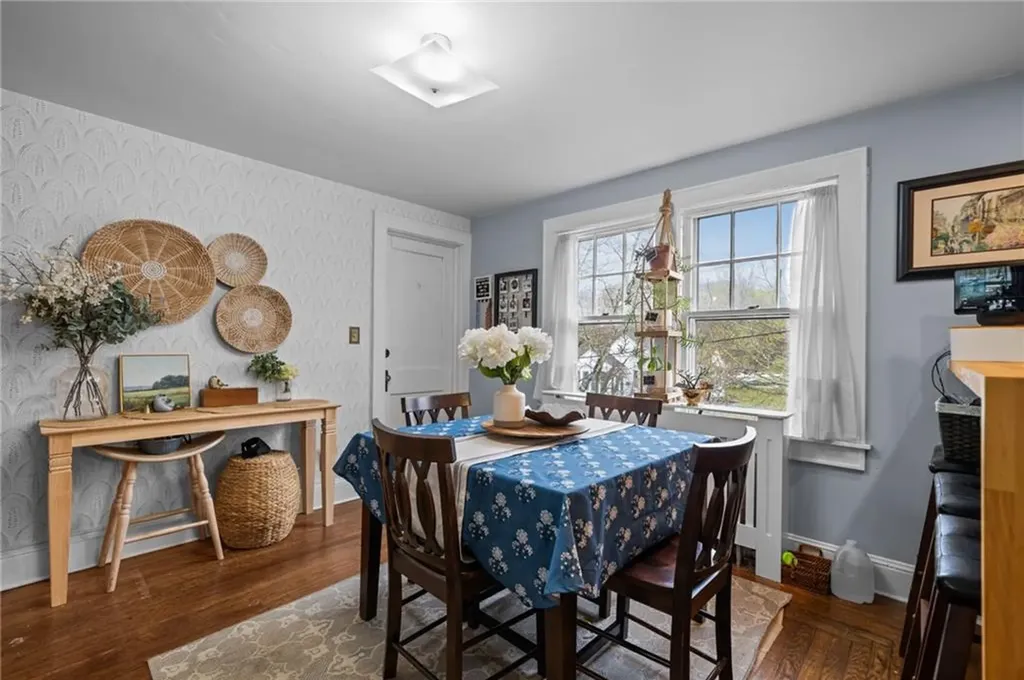8 Perkins Avenue Westerly RI 02891