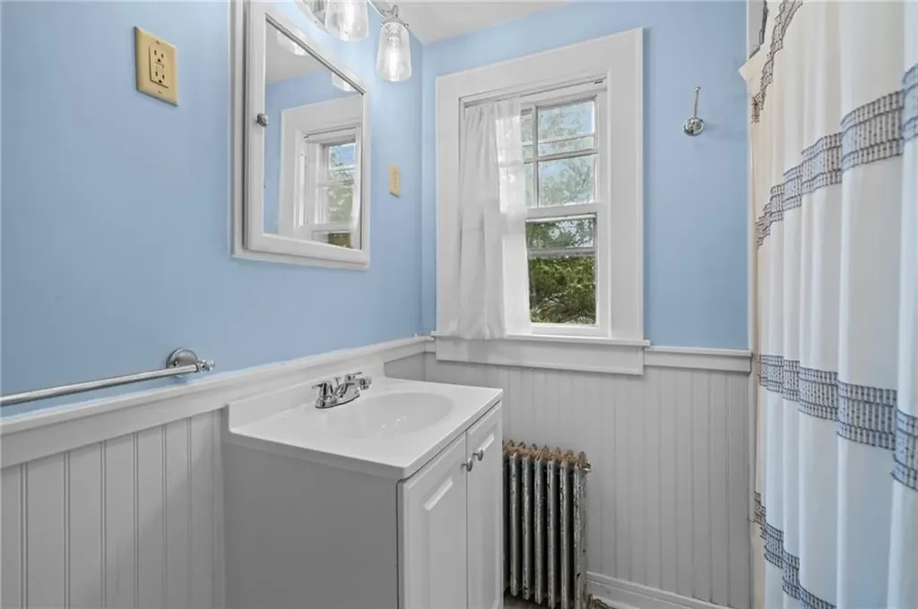 8 Perkins Avenue Westerly RI 02891