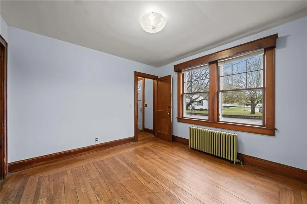 8 Perkins Avenue Westerly RI 02891