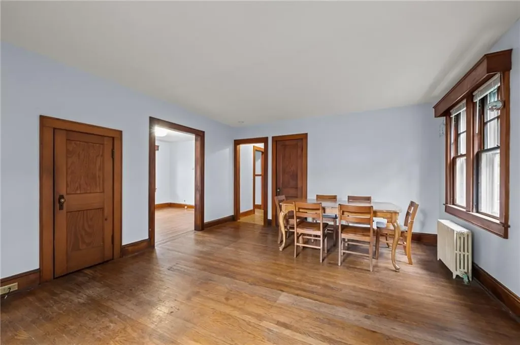 8 Perkins Avenue Westerly RI 02891