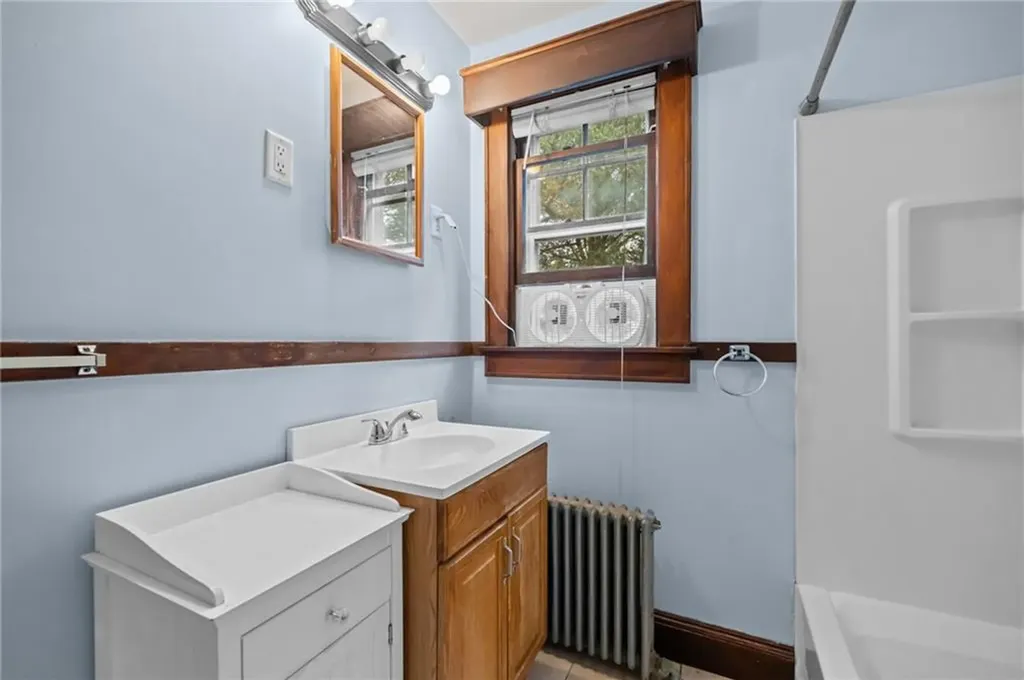 8 Perkins Avenue Westerly RI 02891