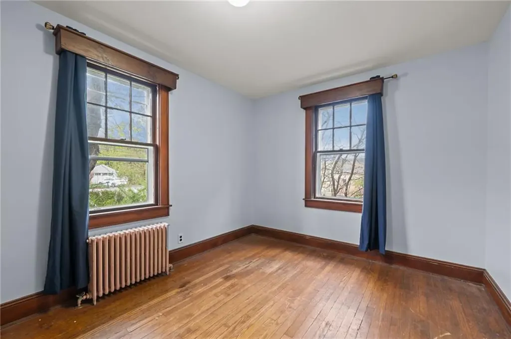 8 Perkins Avenue Westerly RI 02891