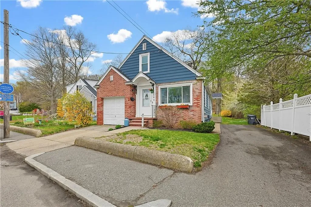 189 Fruit Hill Avenue North Providence RI 02911