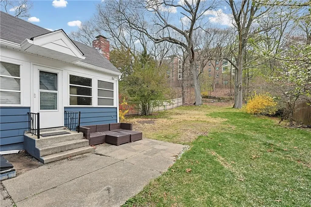 189 Fruit Hill Avenue North Providence RI 02911