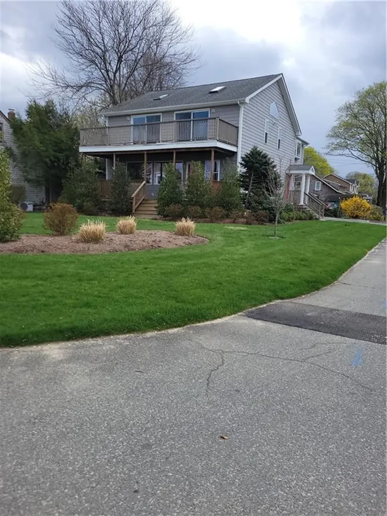 190 Charlotte Drive Warwick RI 02818