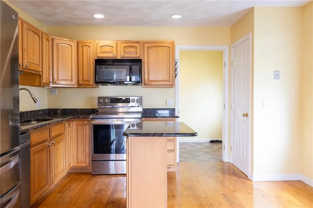 190 Charlotte Drive Warwick RI 02818