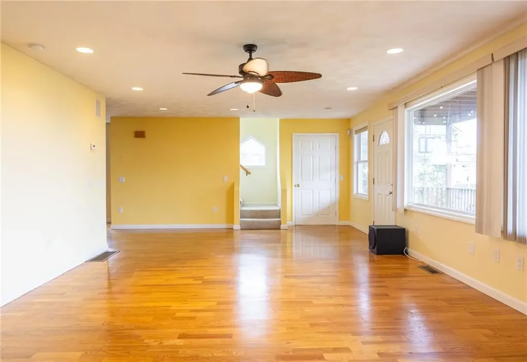 190 Charlotte Drive Warwick RI 02818