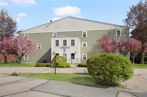 3524 W Shore Road Warwick RI 02886