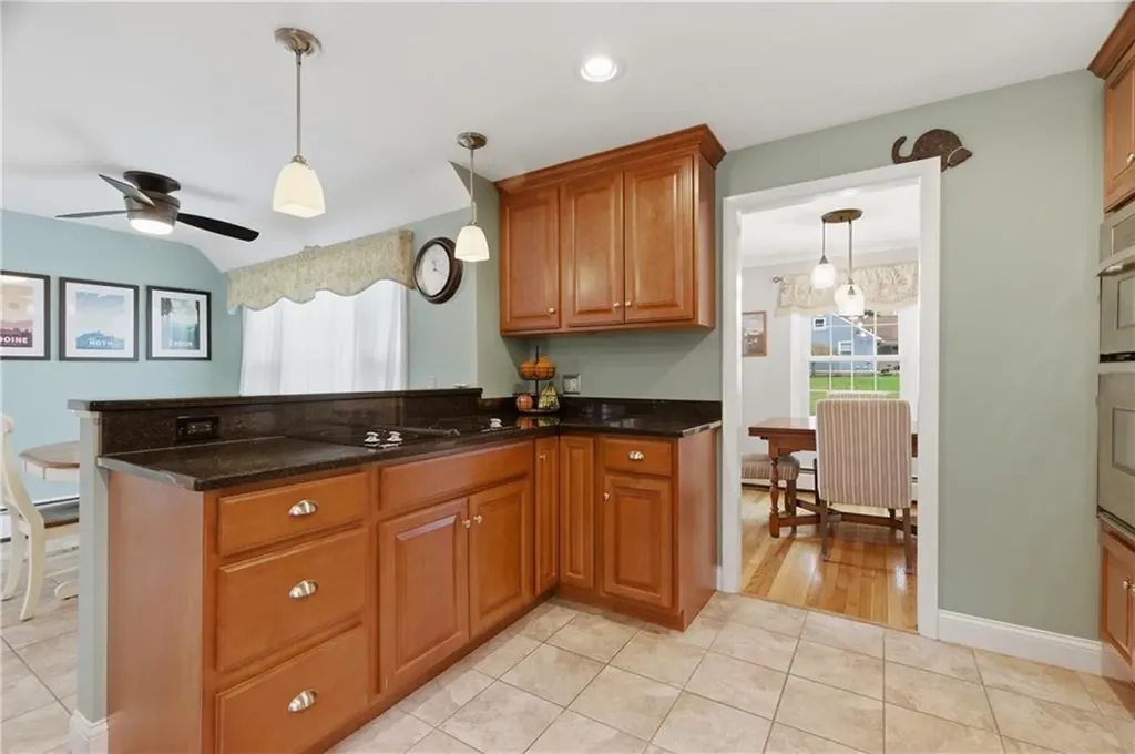 27 Old Meadow Lane Cumberland RI 02864