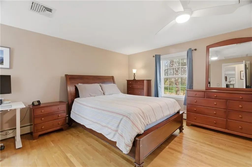 27 Old Meadow Lane Cumberland RI 02864