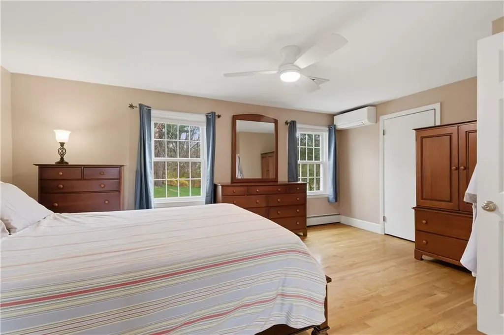 27 Old Meadow Lane Cumberland RI 02864
