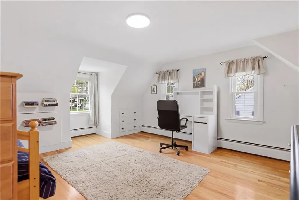 27 Old Meadow Lane Cumberland RI 02864