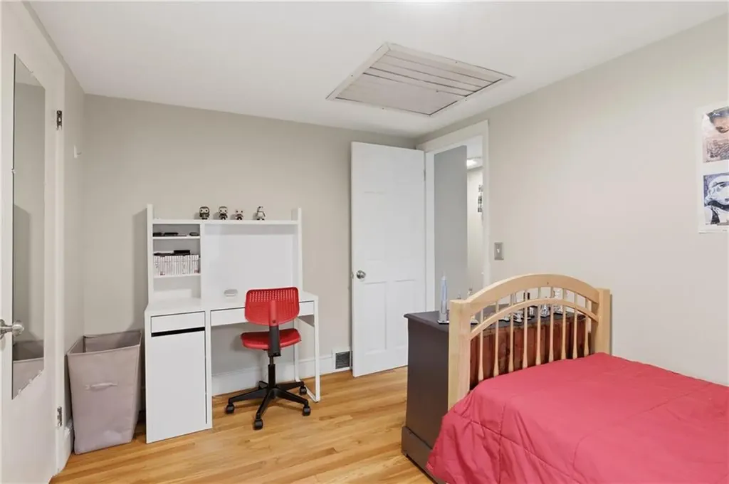 27 Old Meadow Lane Cumberland RI 02864
