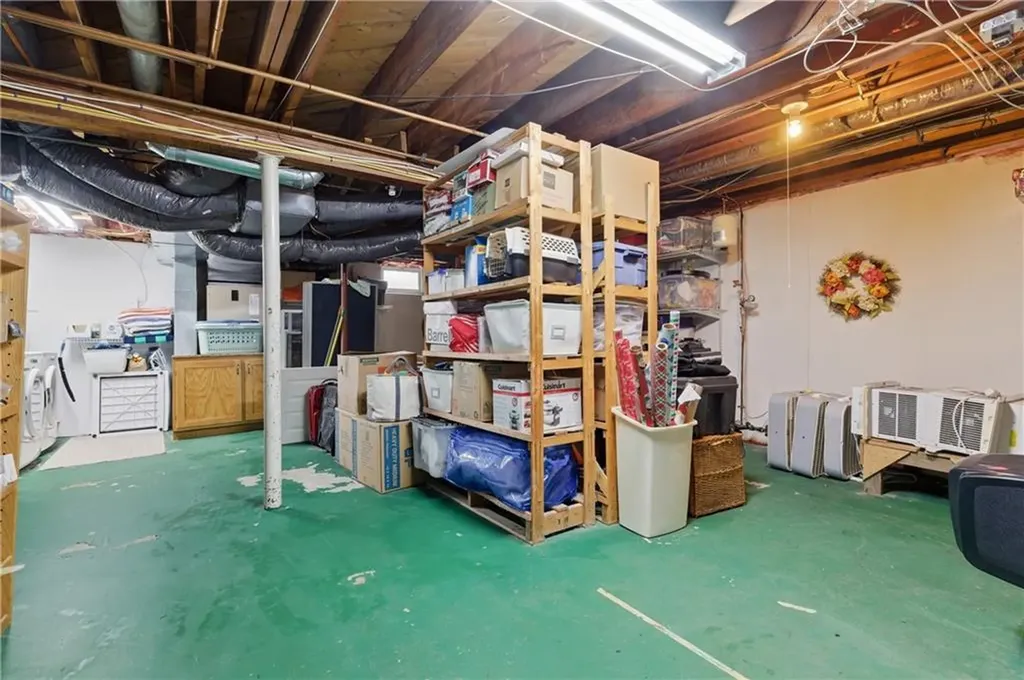 27 Old Meadow Lane Cumberland RI 02864