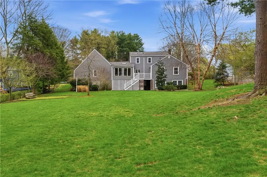 27 Old Meadow Lane Cumberland RI 02864