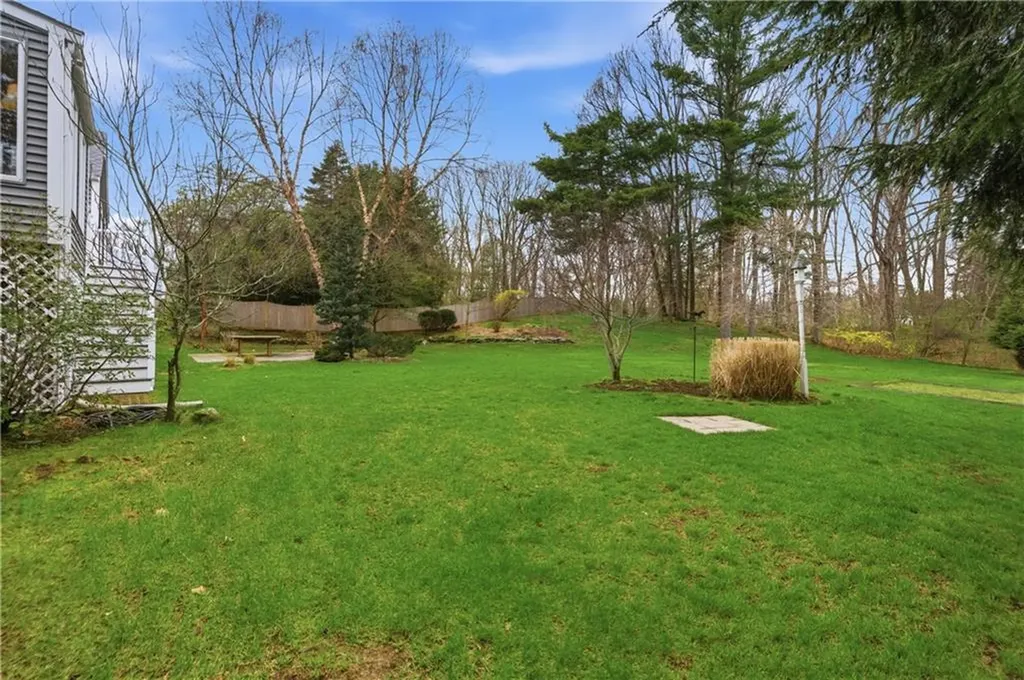 27 Old Meadow Lane Cumberland RI 02864