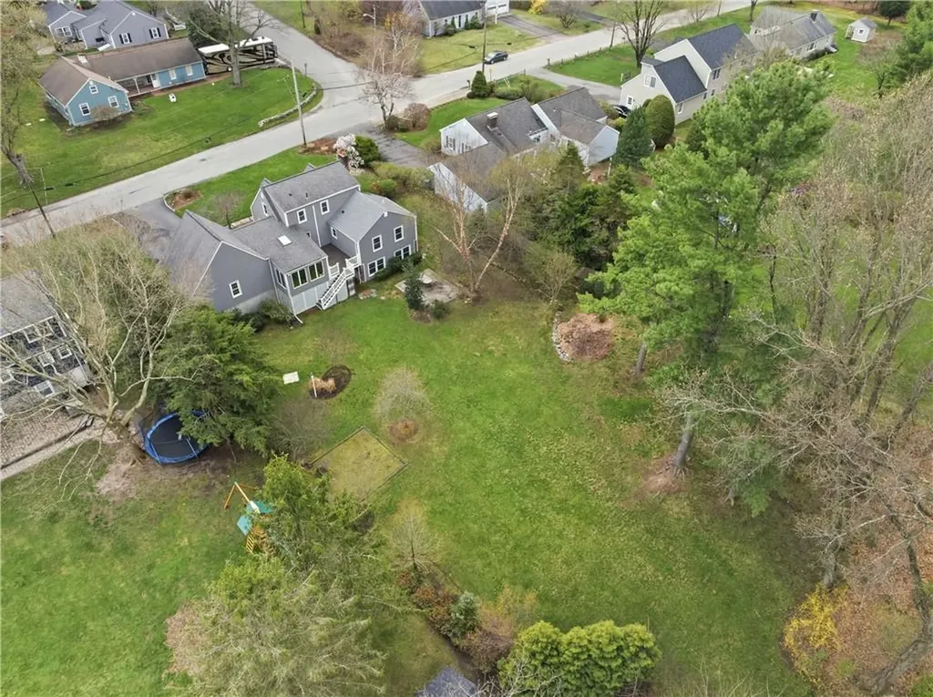 27 Old Meadow Lane Cumberland RI 02864