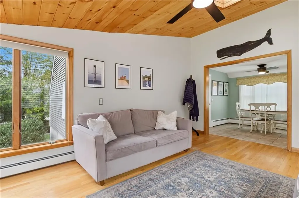 27 Old Meadow Lane Cumberland RI 02864