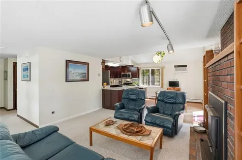 35 Fanning Lane Smithfield RI 02828