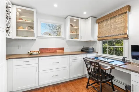 20 Briarfield Road Barrington RI 02806