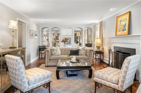 20 Briarfield Road Barrington RI 02806