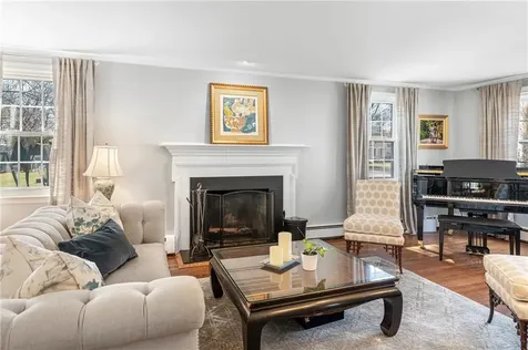 20 Briarfield Road Barrington RI 02806