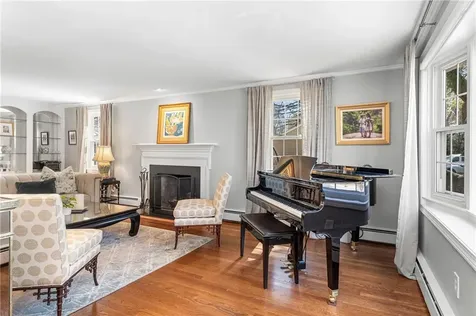20 Briarfield Road Barrington RI 02806