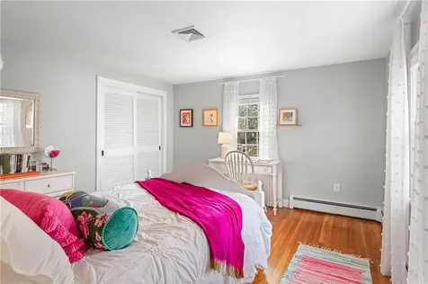 20 Briarfield Road Barrington RI 02806