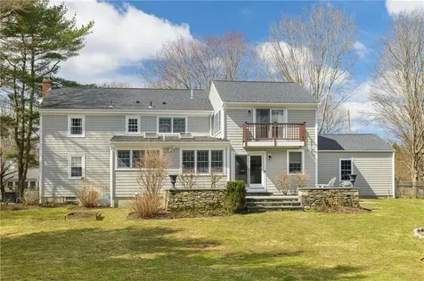 20 Briarfield Road Barrington RI 02806