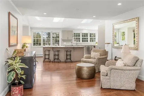 20 Briarfield Road Barrington RI 02806