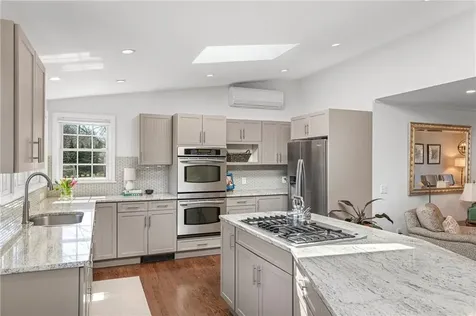 20 Briarfield Road Barrington RI 02806