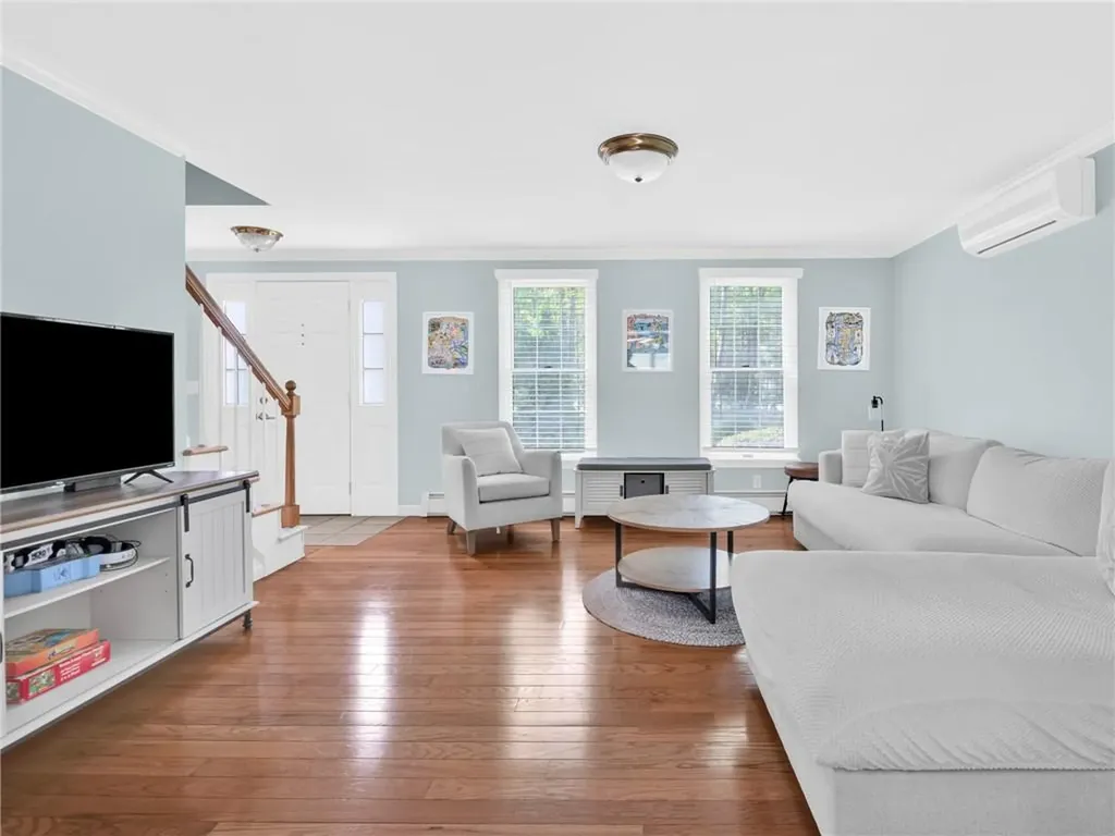 108 Wilbur Road Lincoln RI 02865