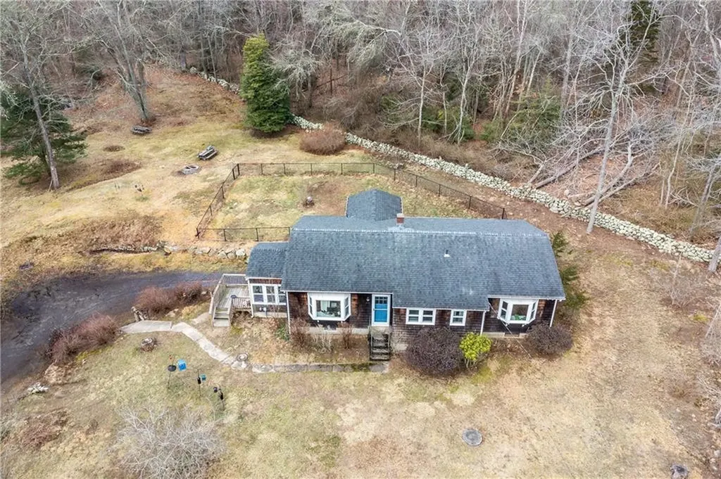 982 Wordens Pond Road South Kingstown RI 02879