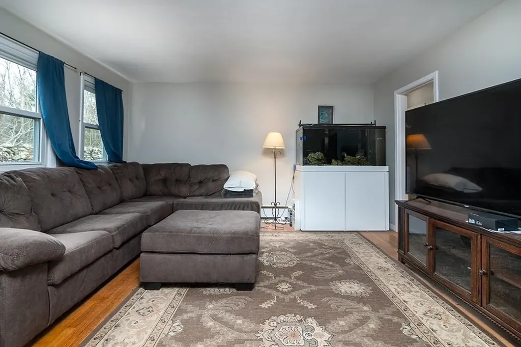982 Wordens Pond Road South Kingstown RI 02879