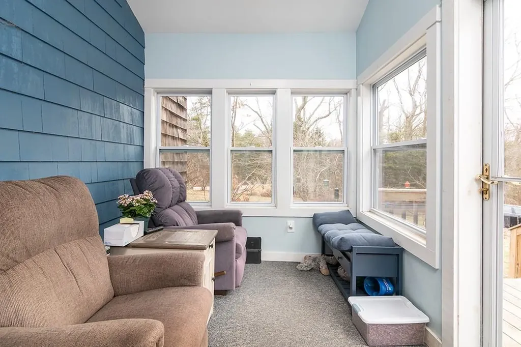 982 Wordens Pond Road South Kingstown RI 02879