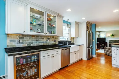 42 Grasslands Road East Greenwich RI 02818