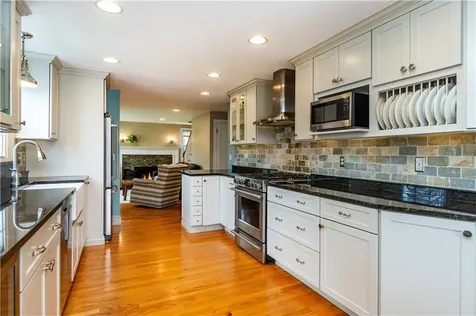 42 Grasslands Road East Greenwich RI 02818