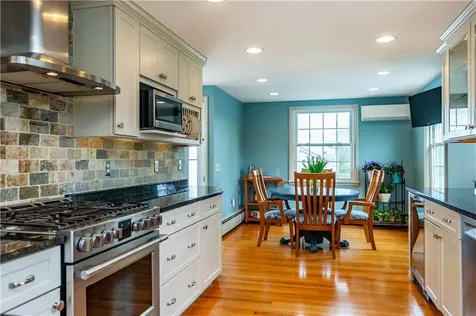 42 Grasslands Road East Greenwich RI 02818