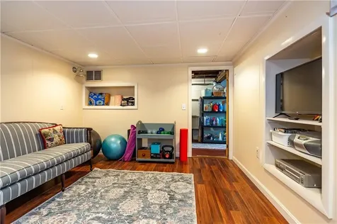 42 Grasslands Road East Greenwich RI 02818