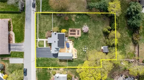 42 Grasslands Road East Greenwich RI 02818
