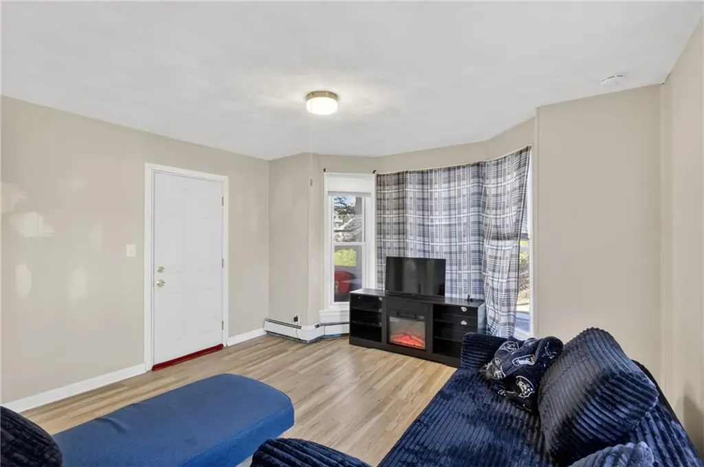9 Cobb Street East Providence RI 02914