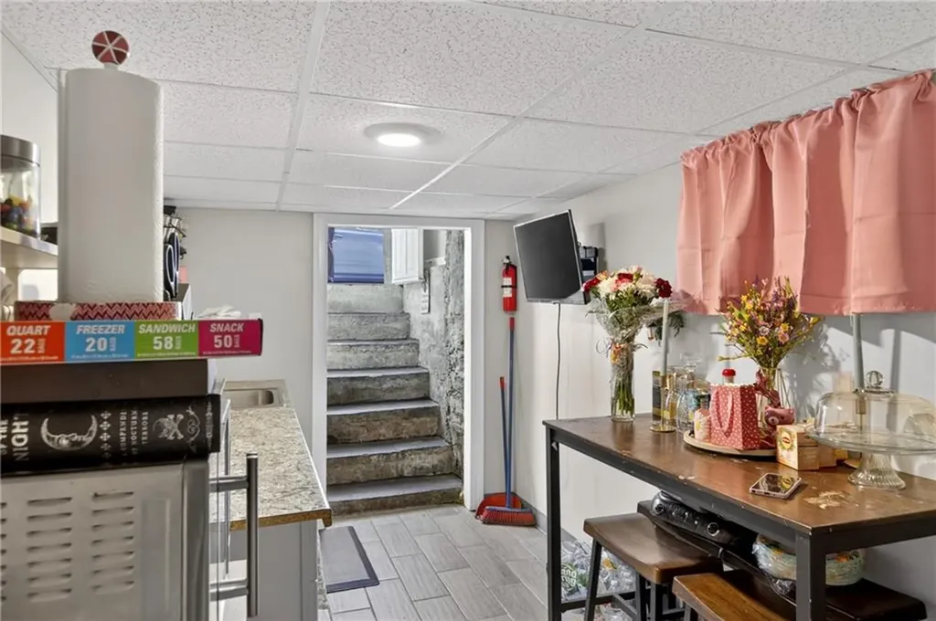 9 Cobb Street East Providence RI 02914