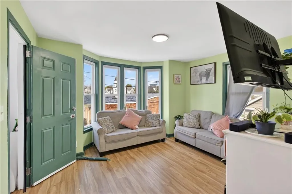 9 Cobb Street East Providence RI 02914