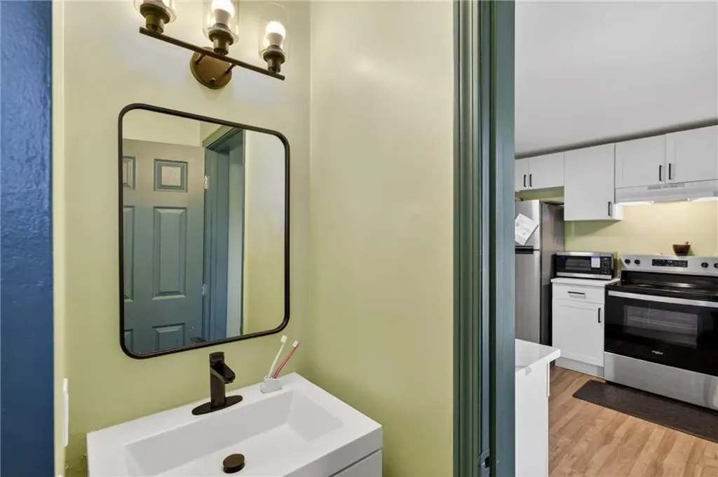 9 Cobb Street East Providence RI 02914