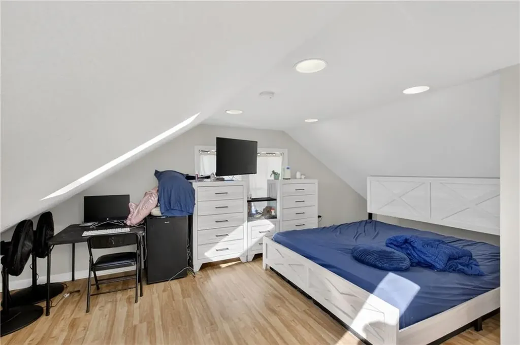 9 Cobb Street East Providence RI 02914