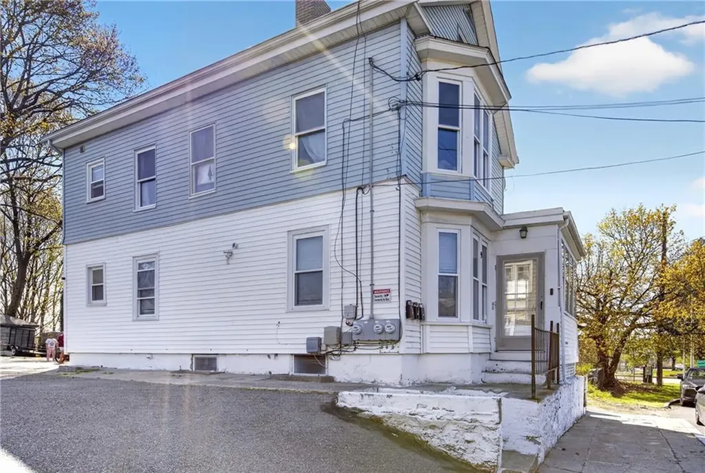 9 Cobb Street East Providence RI 02914