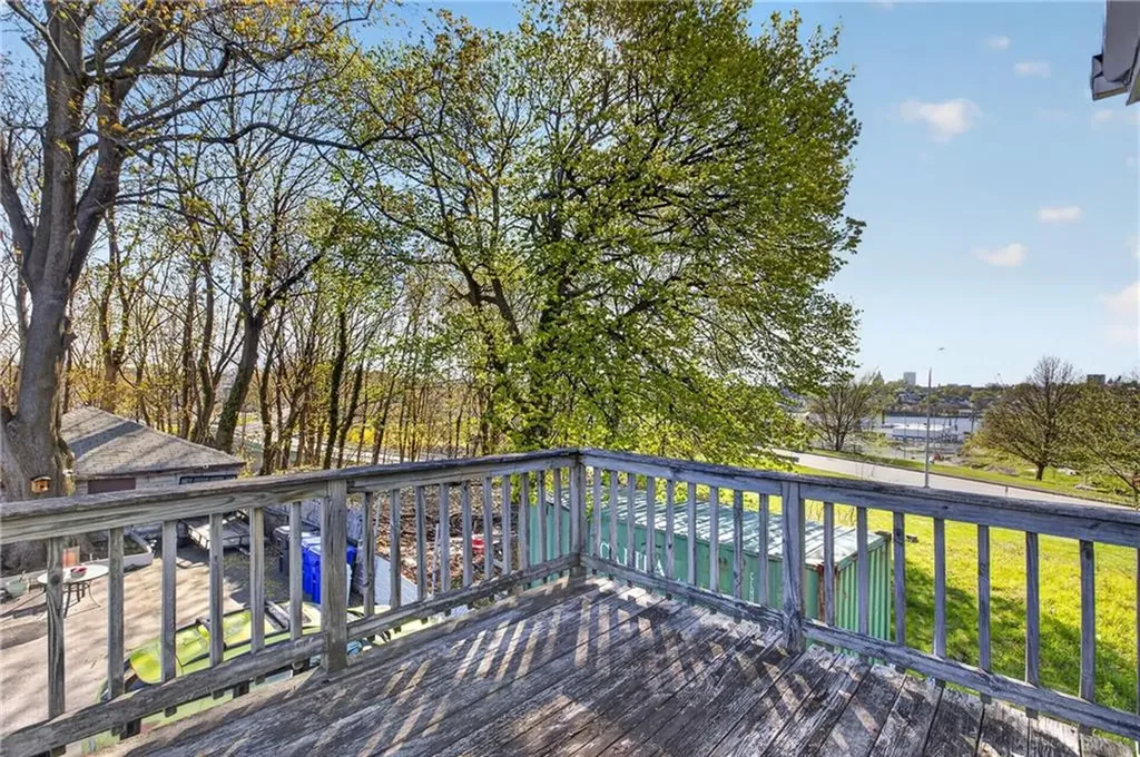 9 Cobb Street East Providence RI 02914