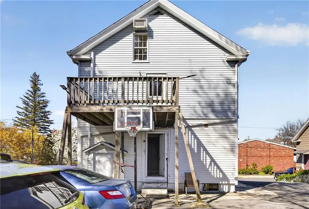 9 Cobb Street East Providence RI 02914